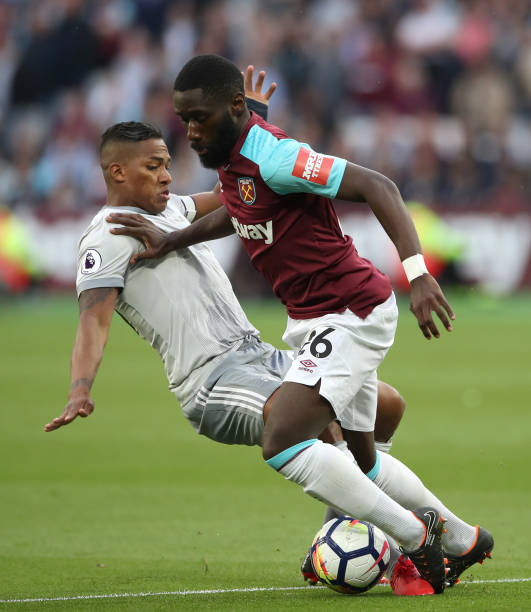 据背后都蕴 据背后都蕴